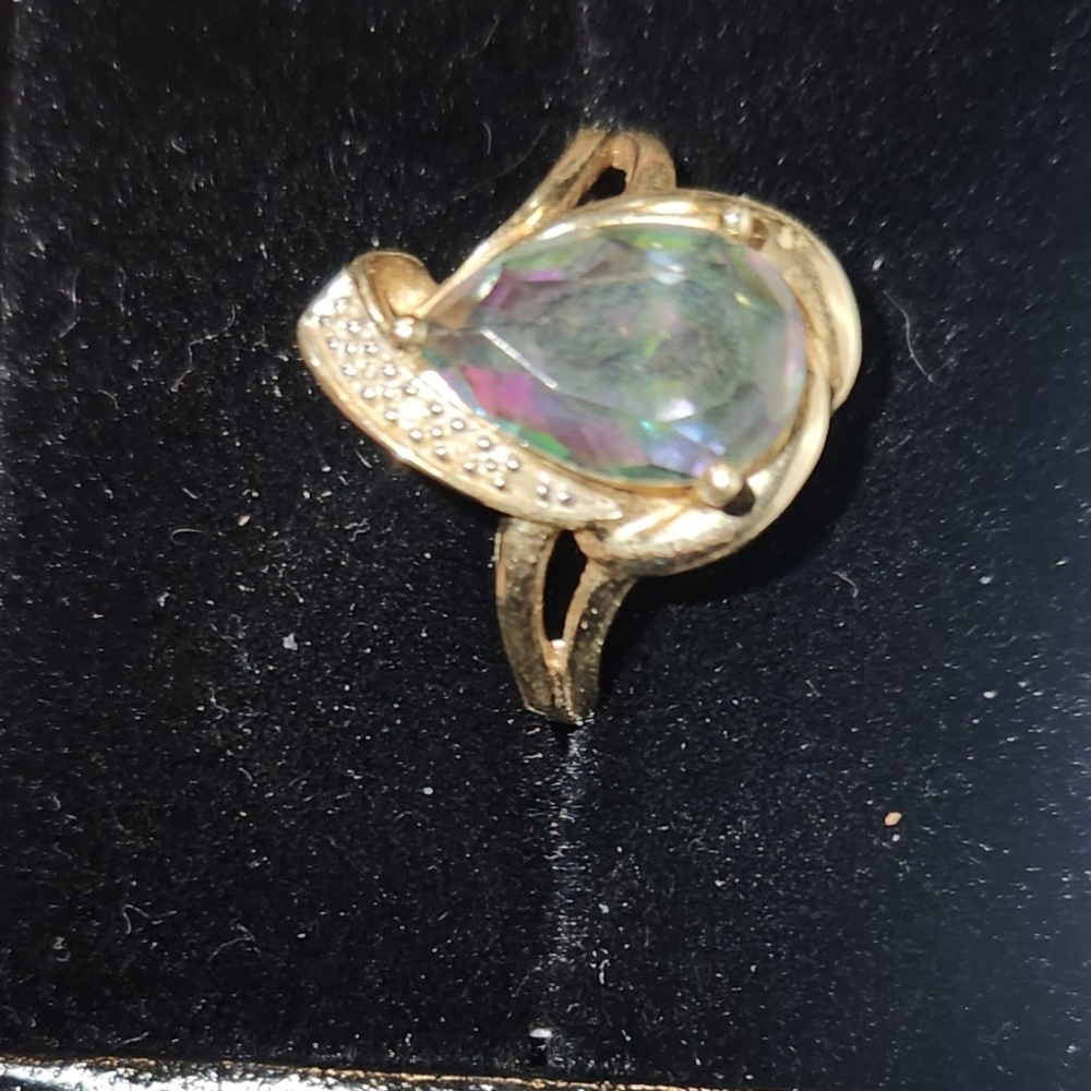 10kt..Gold Large  Mystic Topaz Ring With Diamond Accents - Picture 4 of 15